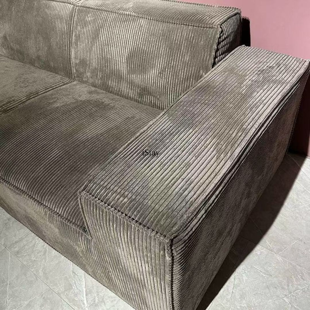 iStay Monark Sofa