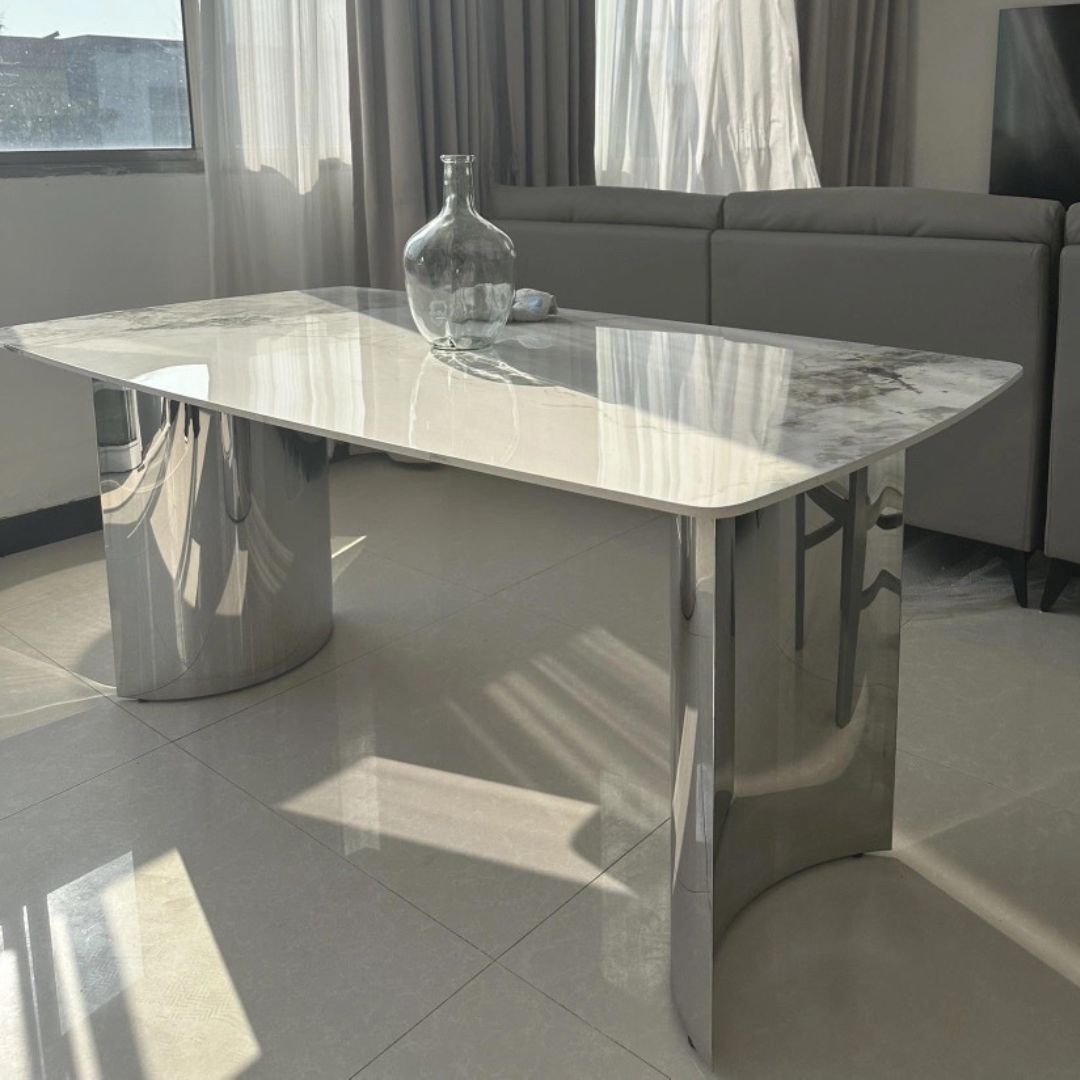 iStay Vellum Table