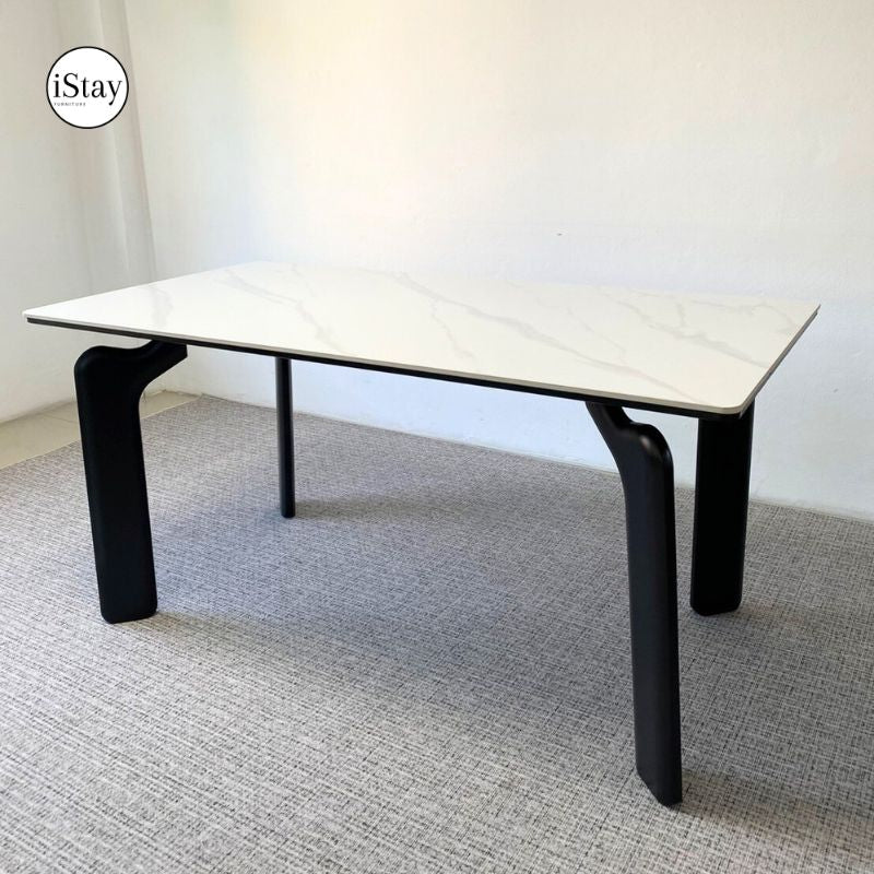 iStay Mono Table