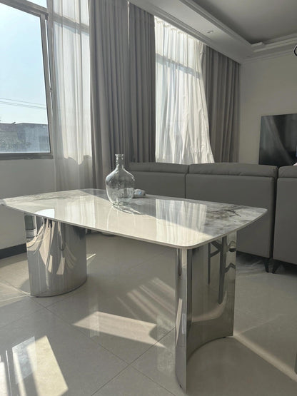 iStay Vellum Table