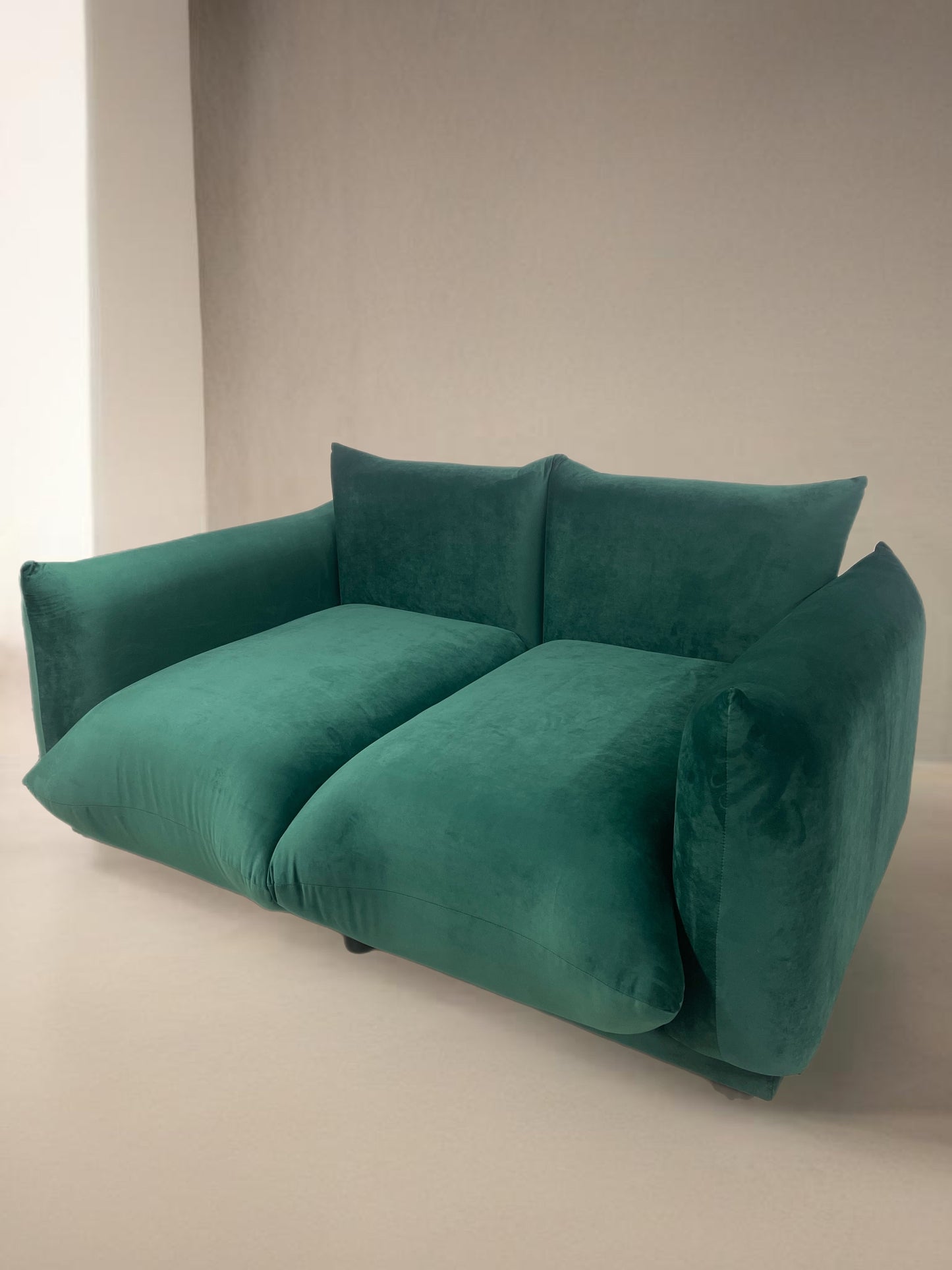 iStay VividBlend Sofa